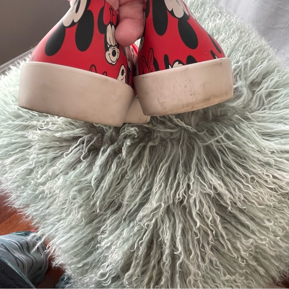Disney X Melissa Red Minnie Mouse Loafers - Picture 3 of 6
